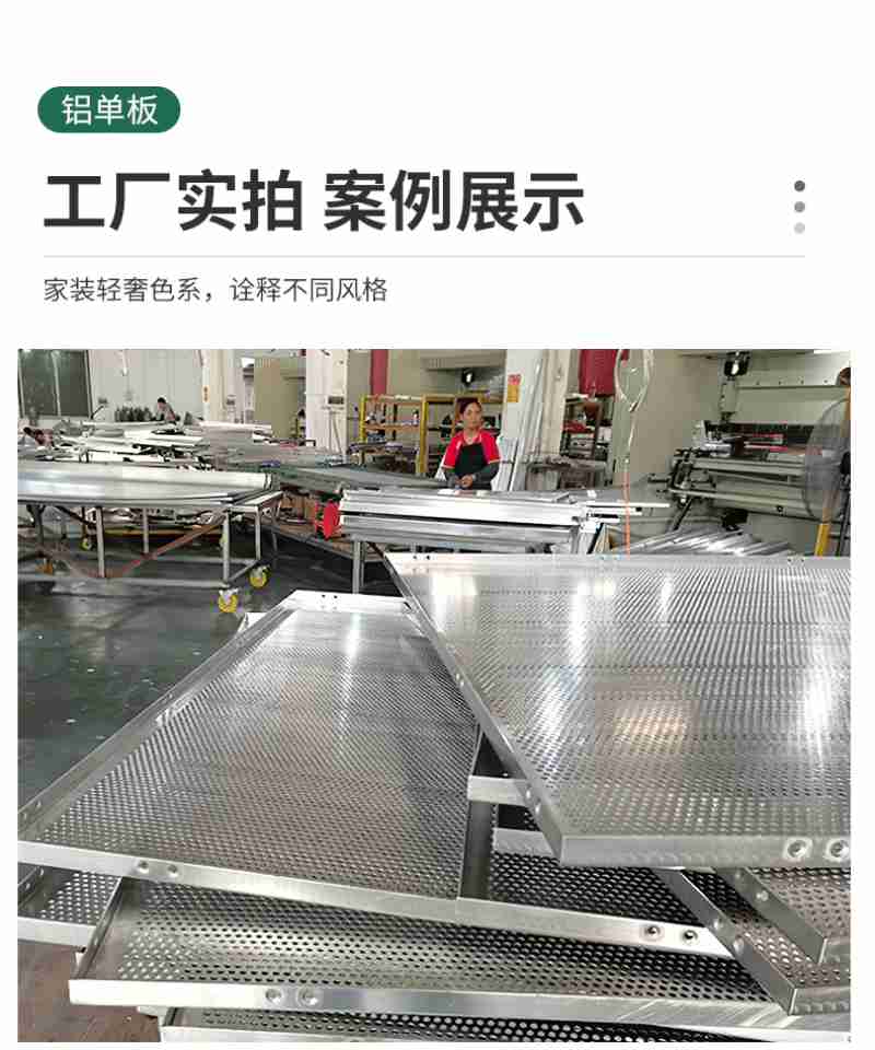 话剧演出团队进行剧本围读 受访者供图